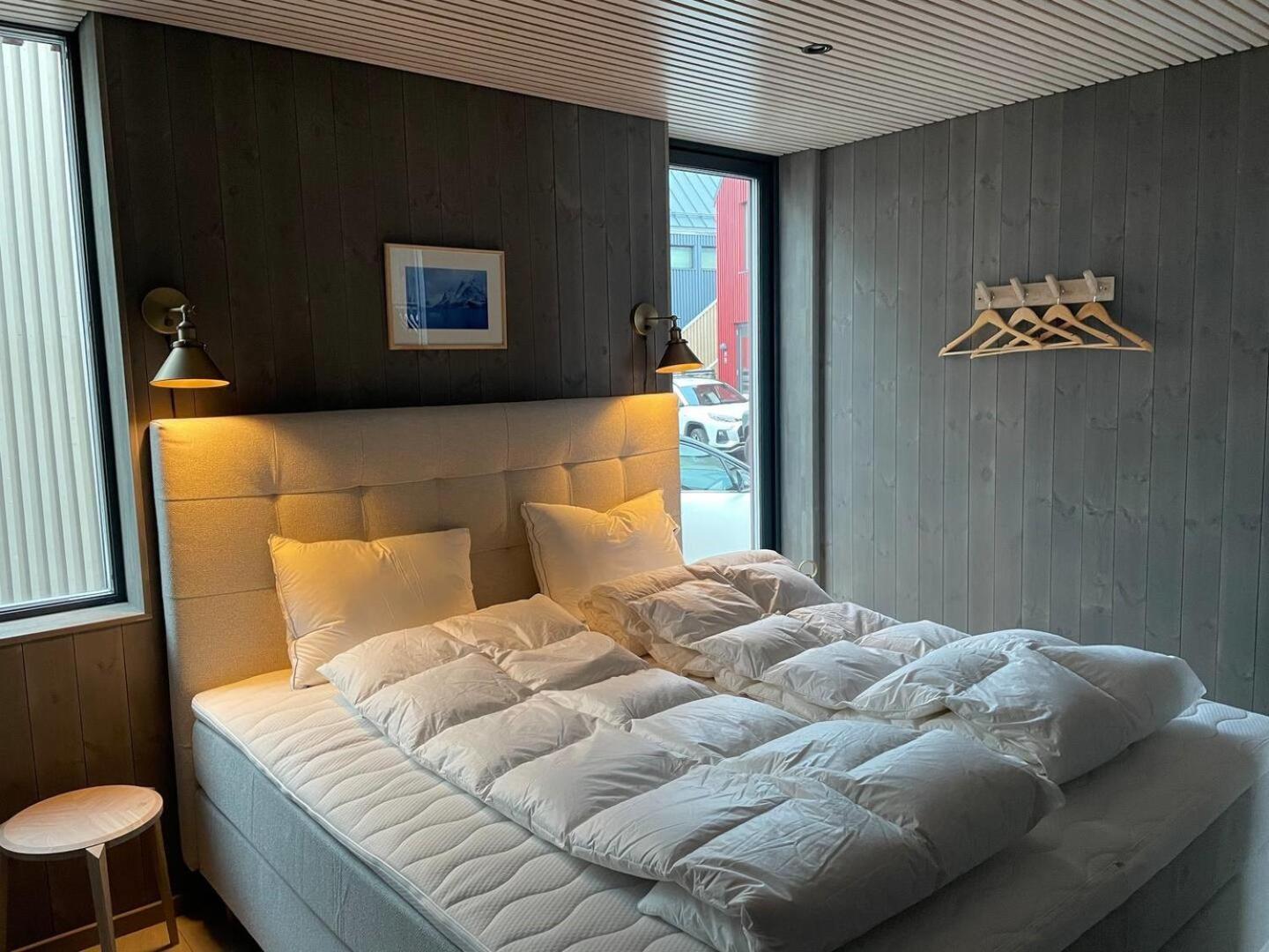 Waterfront Apartment With Panoramic Sea View 亨宁斯韦尔 外观 照片
