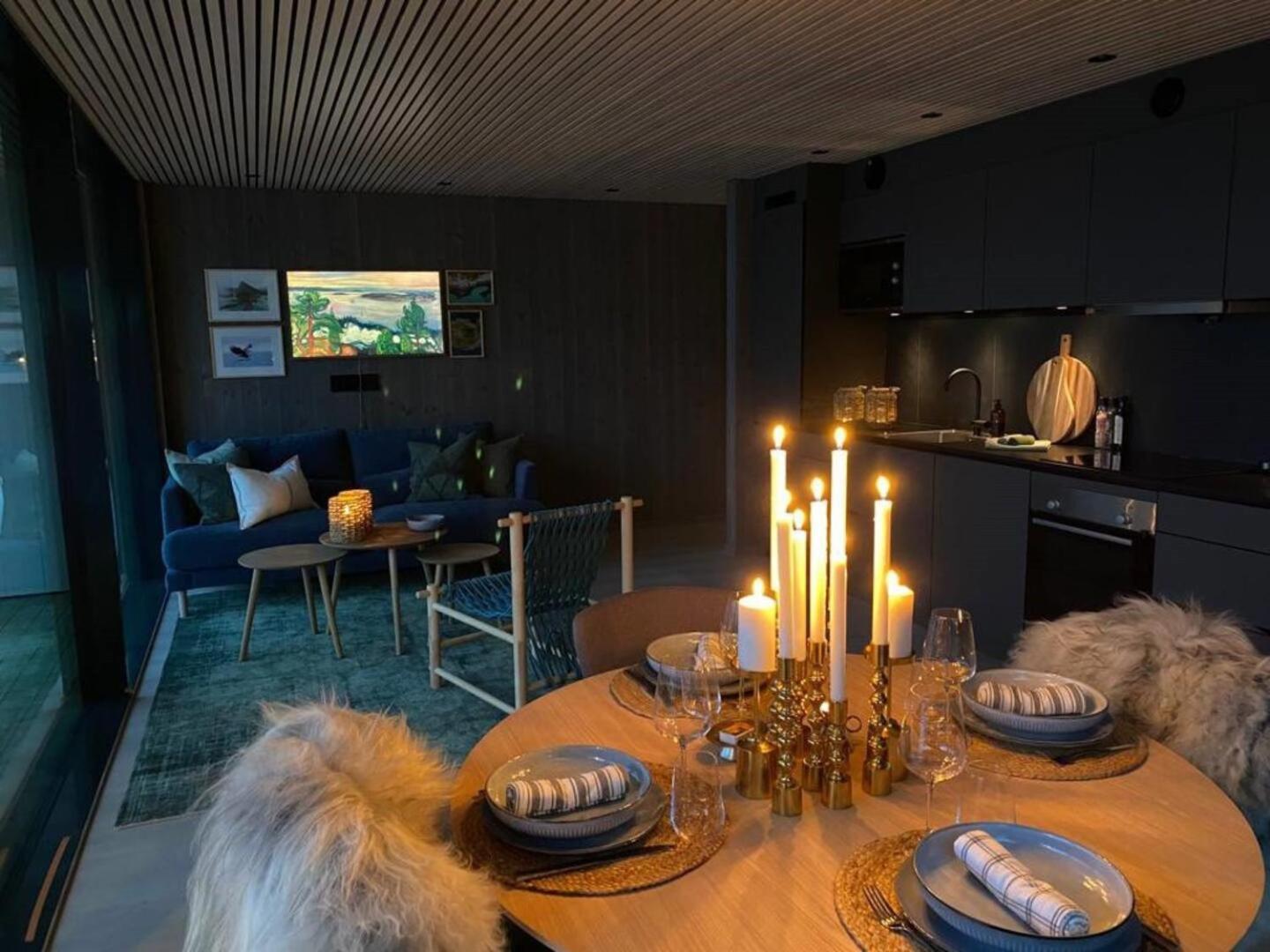 Waterfront Apartment With Panoramic Sea View 亨宁斯韦尔 外观 照片