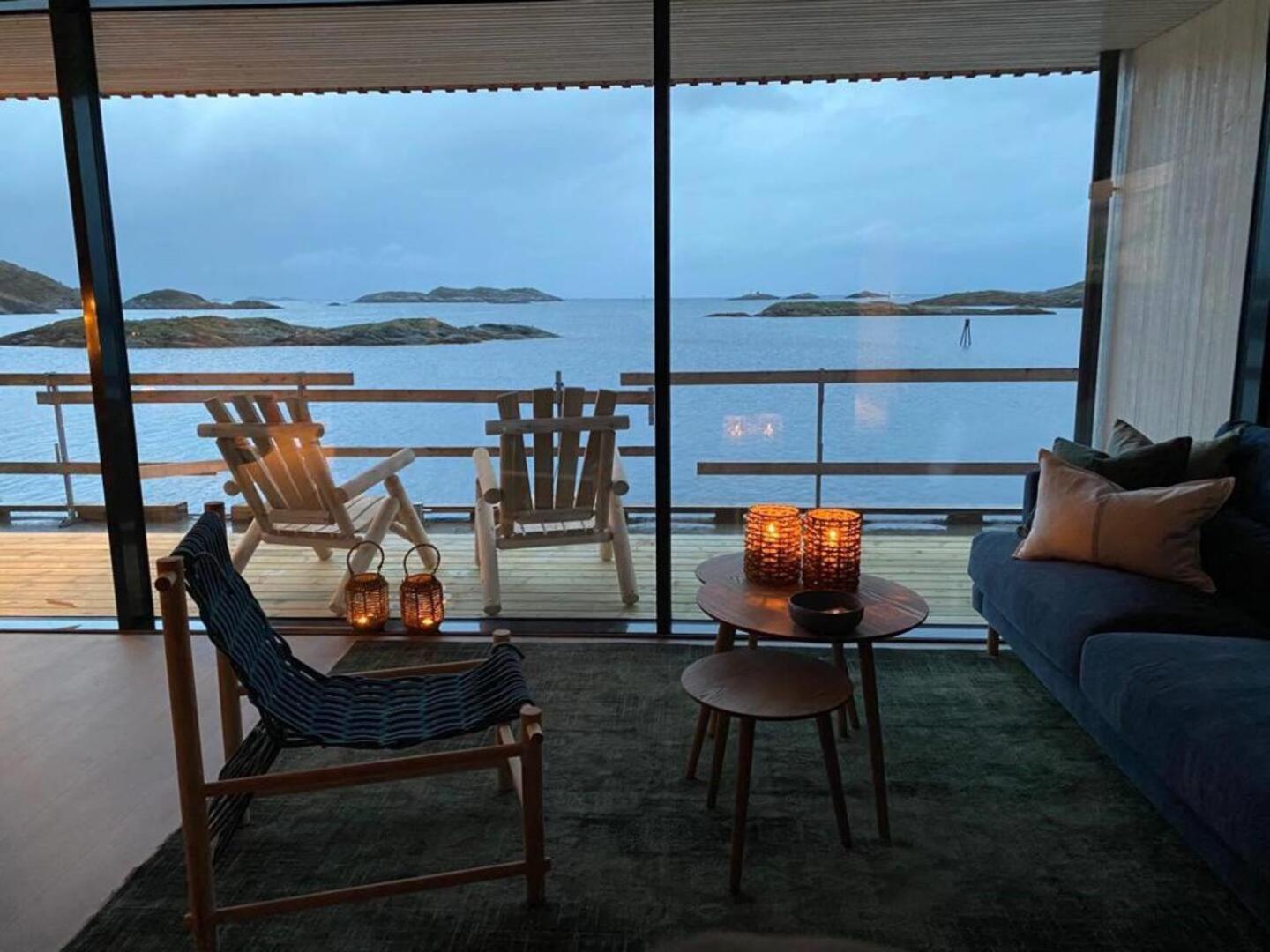 Waterfront Apartment With Panoramic Sea View 亨宁斯韦尔 外观 照片